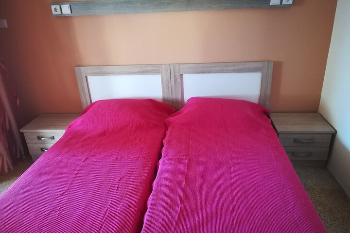 Room 13 of 26