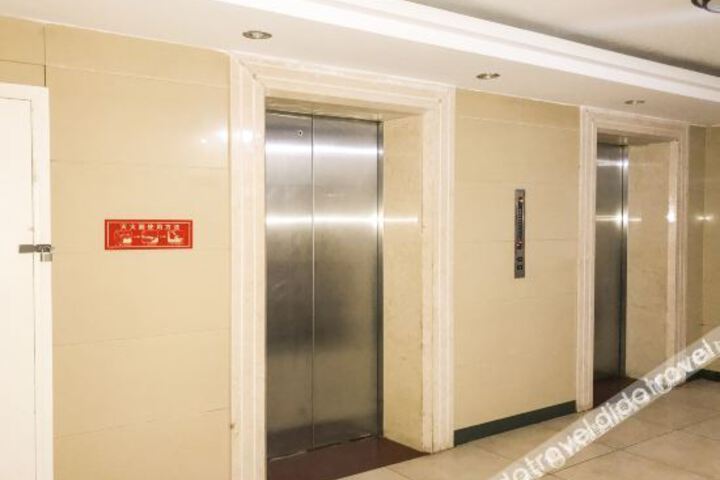Hotel Interior 12 of 25