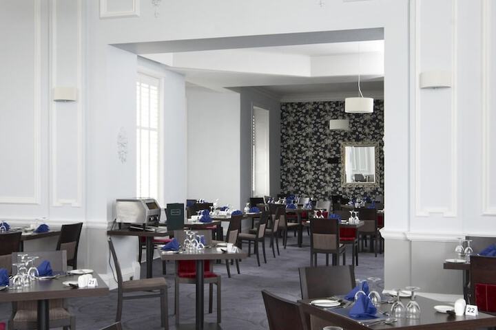 Dining 65 of 100