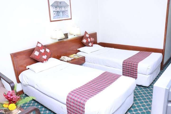 Room 5 of 24
