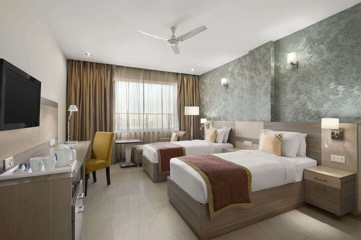 Room 8 of 41
