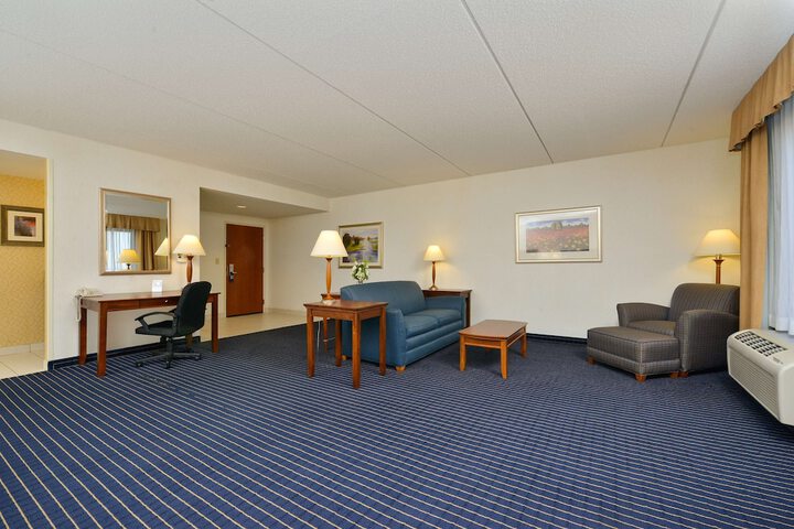 Room 17 of 42