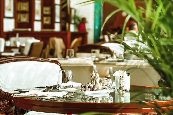Dining 93 of 133