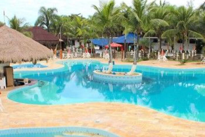 Hotel Pool