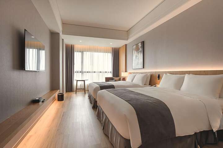 Room 6 of 38