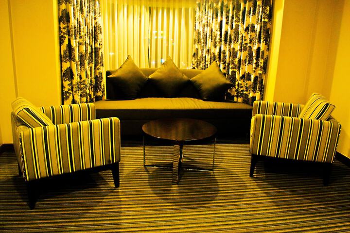 Room 32 of 58