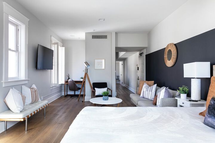 Room 75 of 200
