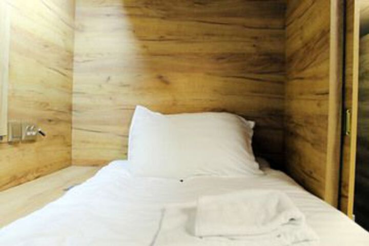 Room 15 of 25