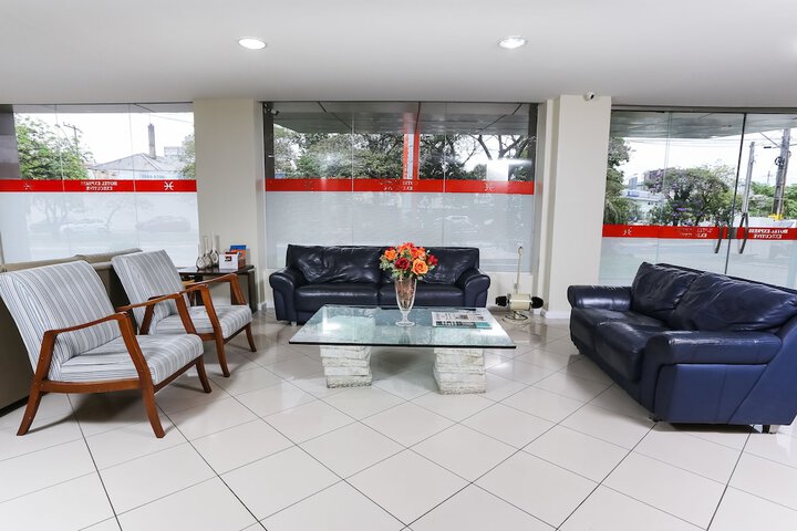 Entrance & Lobby
