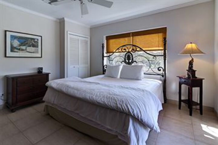 Room 15 of 23