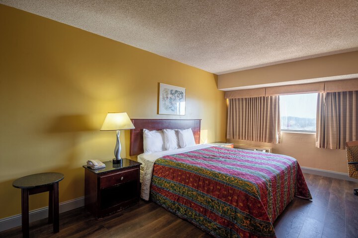 Deluxe Single Room (6 of 13)