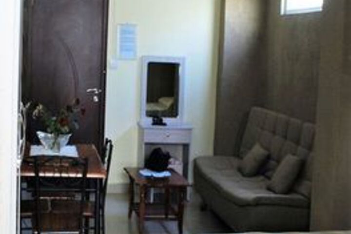 Room 33 of 61