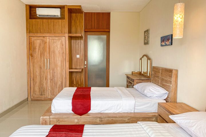 Room 14 of 106