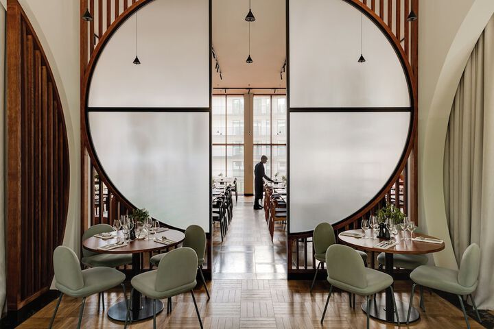 Dining 110 of 153