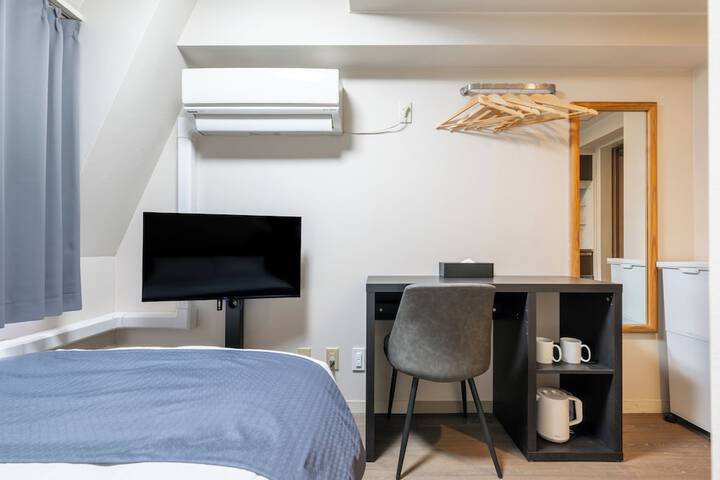Room 18 of 57