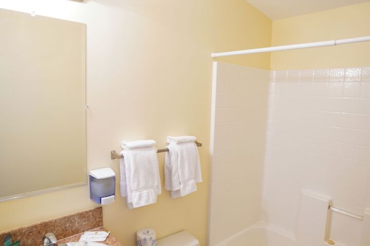 Clean Restrooms