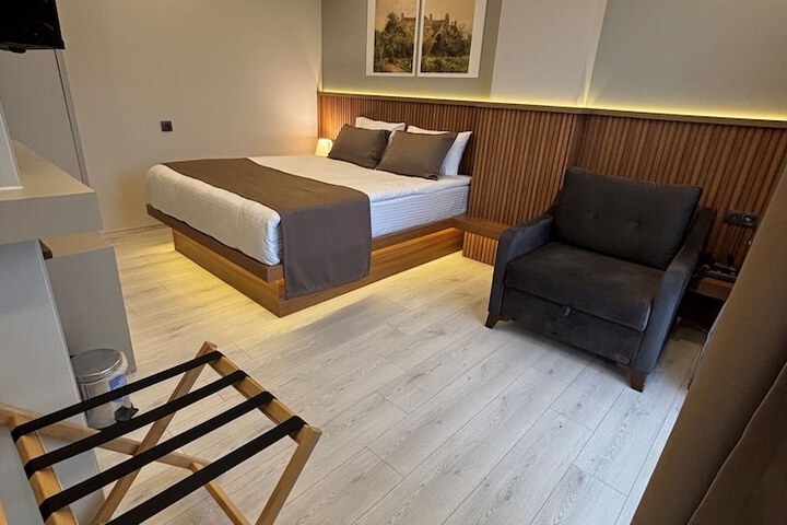 Room 15 of 41