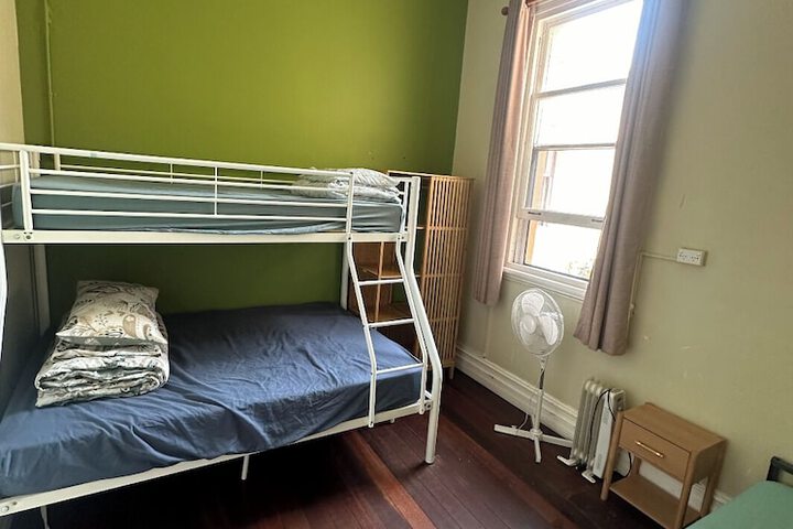 Room 25 of 52