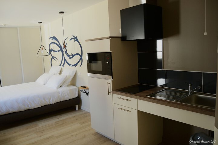 Room 6 of 44