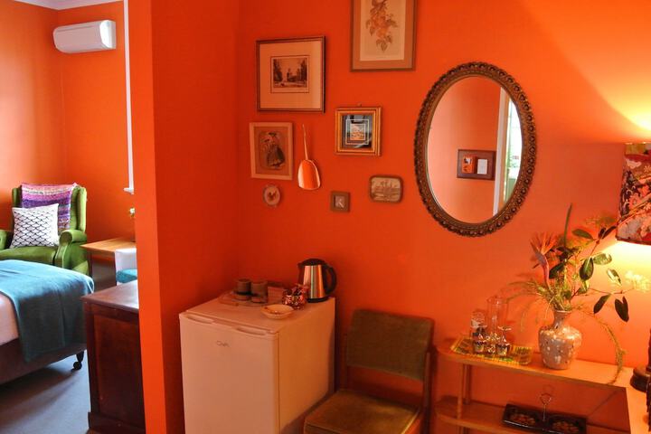 Room 35 of 69