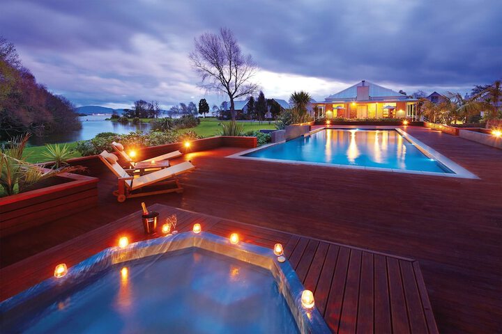 Pools & Facilities