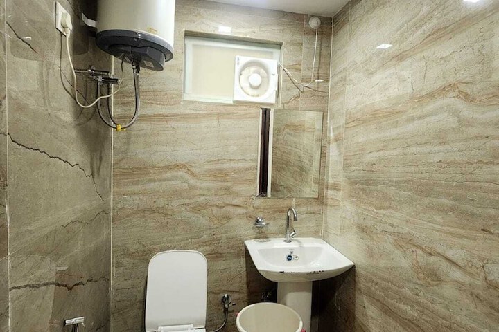 Room 13 of 14