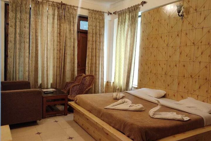 Room 20 of 46