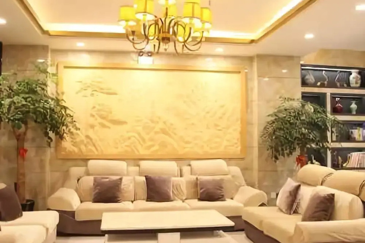 Super 8 Hotel