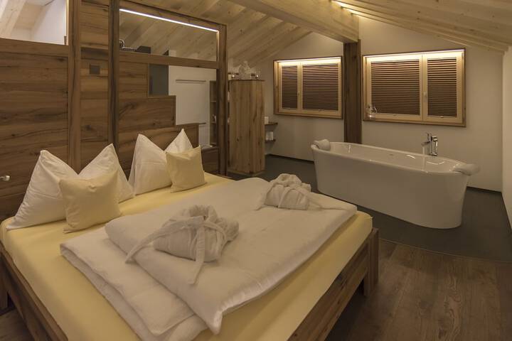 Room 13 of 43