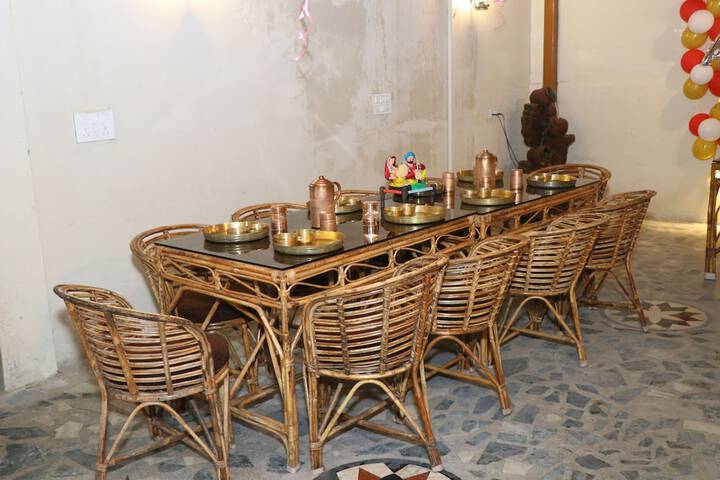 Dining 45 of 64