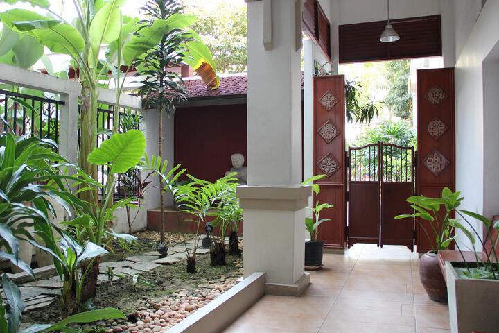 BAAN RANGNAM