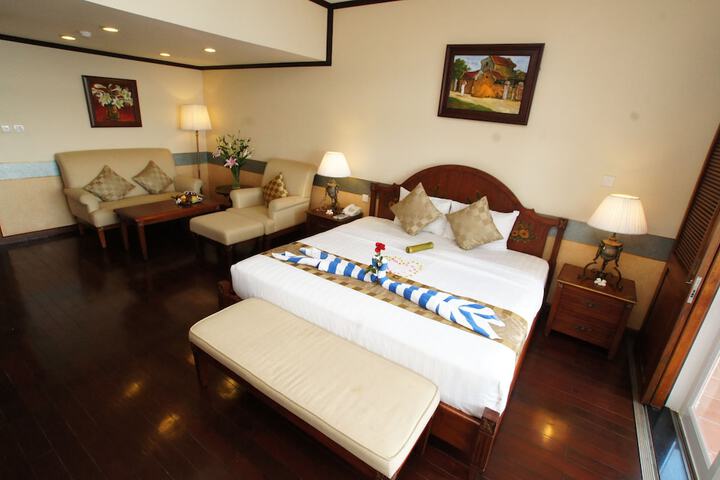 Room 10 of 91