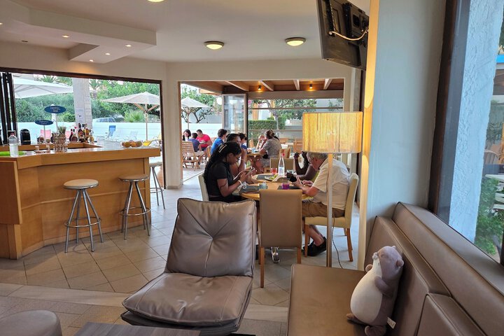 Dining 103 of 157
