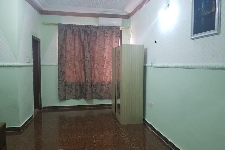 Room 25 of 71