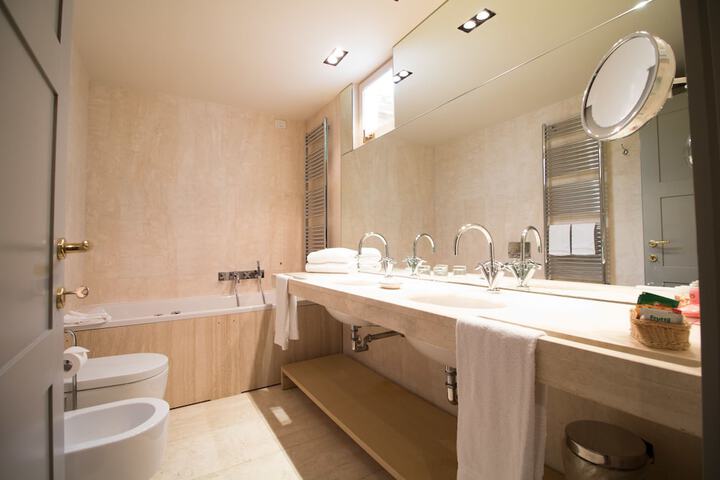 Bathroom Photo