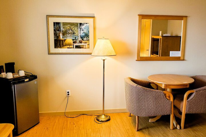 Room 26 of 153