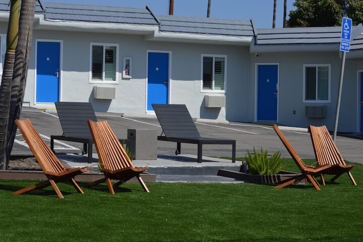 Hotel Exterior 34 of 41