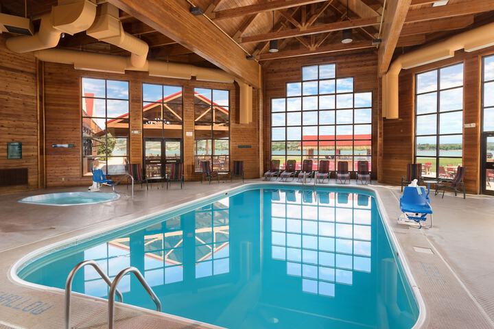 Pool 30 of 43