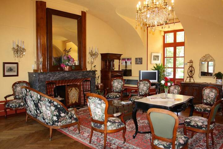Lobby Entry