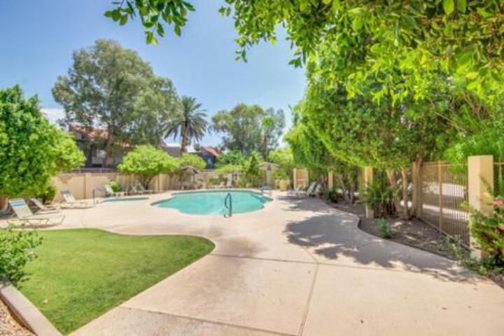 Devonshire #3032 Condo in Phoenix, AZ