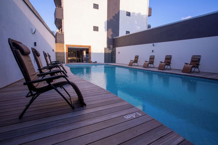 Pool 26 of 31