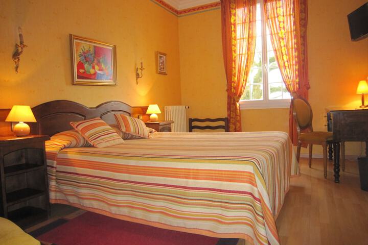 Room 18 of 52