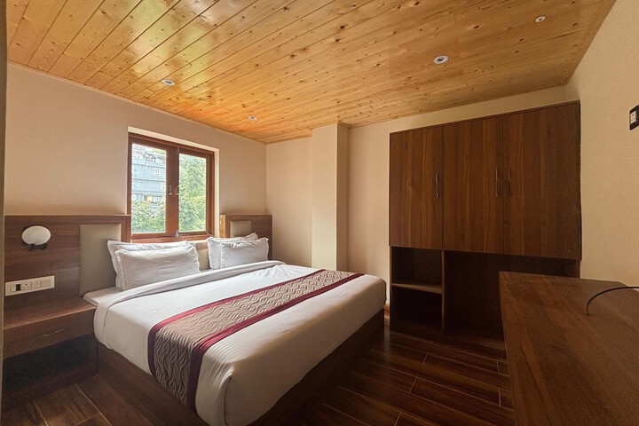 Room 8 of 67