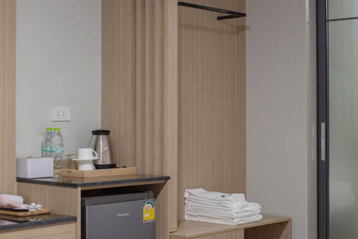 Room 7 of 14