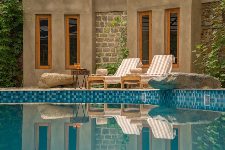 Pool 13 of 57