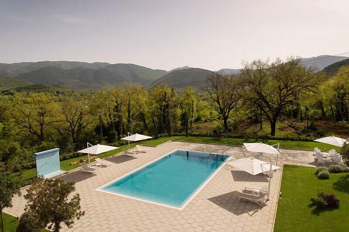 Pool 19 of 65