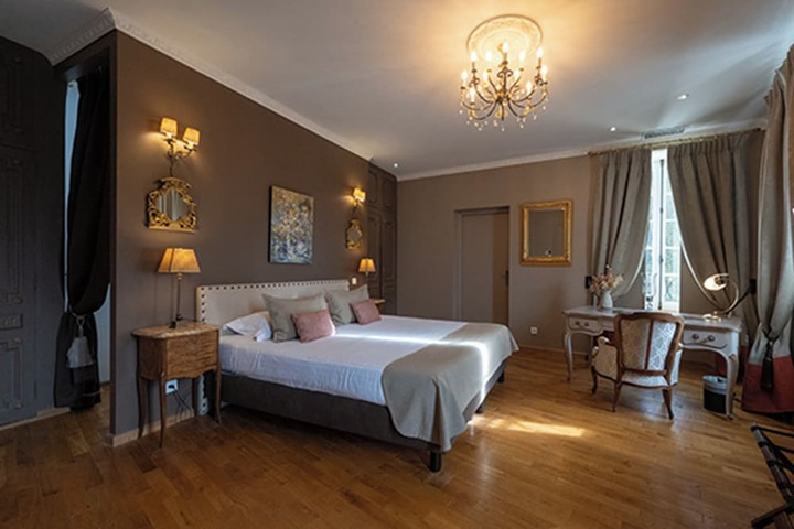 Room 16 of 70