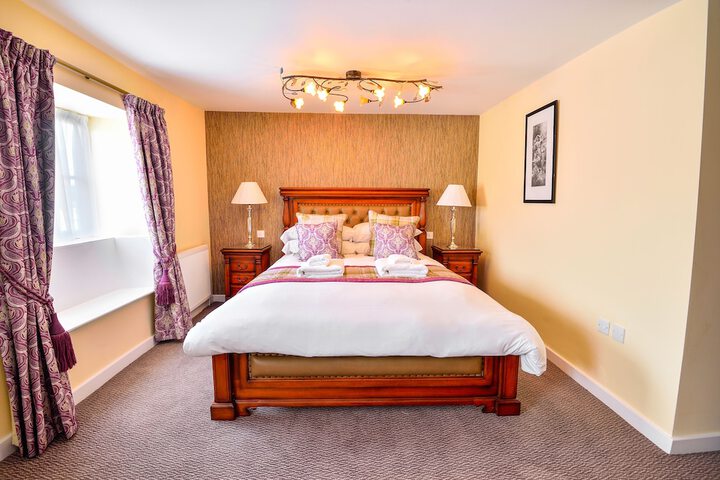 Room 27 of 60