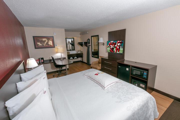 Standard | King Bed (17 of 18)