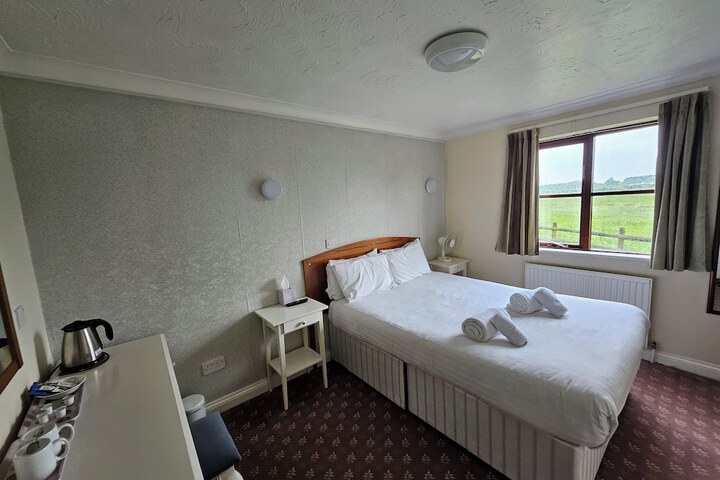 Room 4 of 44